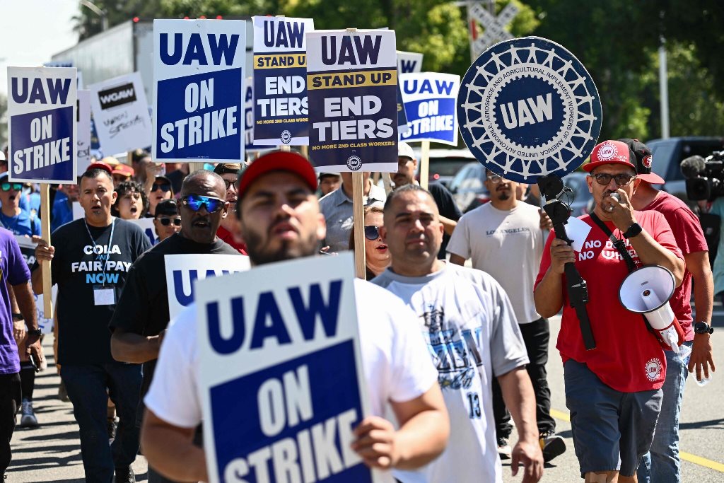 UAW Files Federal Charges Against Donald Trump and Elon Musk for Worker Intimidation and Threats