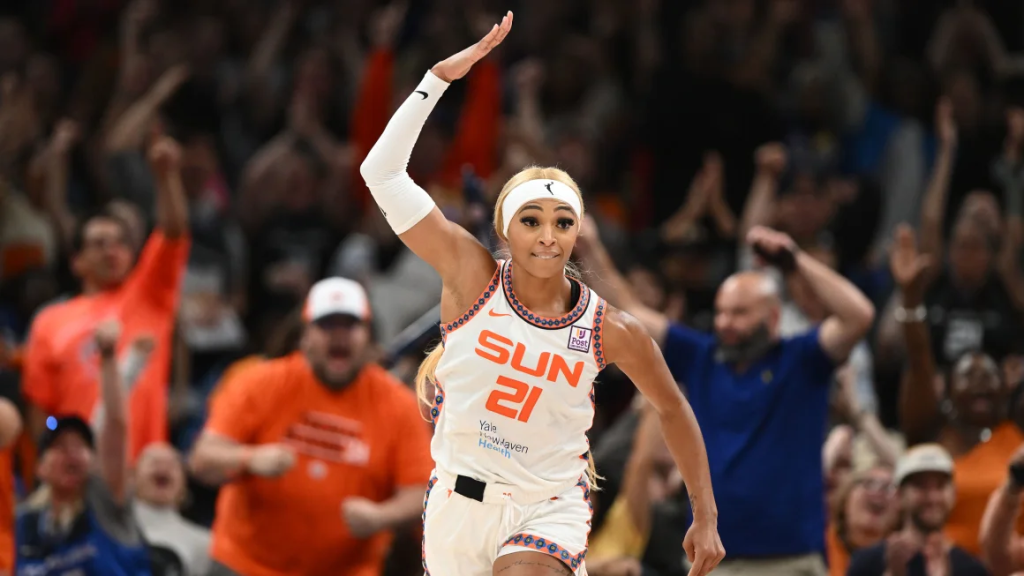 DiJonai Carrington Leads Connecticut Sun to Victory Over Los Angeles Sparks in WNBA Thriller