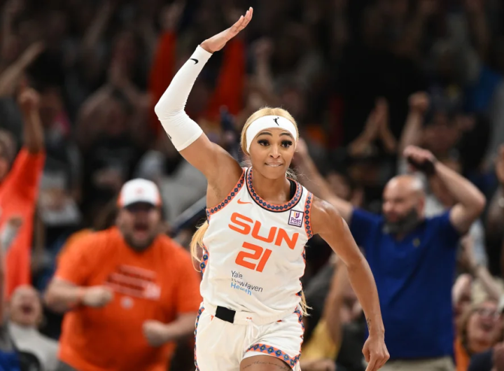 DiJonai Carrington Leads Connecticut Sun to Victory Over Los Angeles Sparks in WNBA Thriller