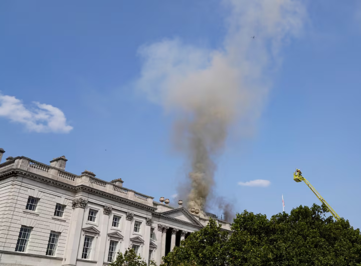 Massive Blaze Erupts at London’s Historic Somerset House, Firefighters Battle to Contain Flames