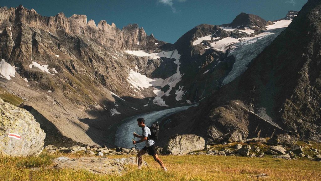 Mountain Runner Kilian Jornet Smashes Record, Climbs All 82 Alpine Peaks Over 4,000 Meters in 19 Days